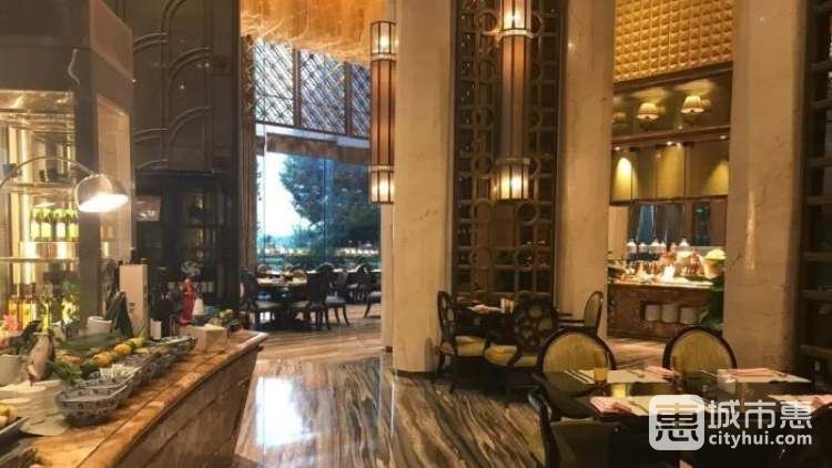 万达瑞华美食汇全日自助餐厅